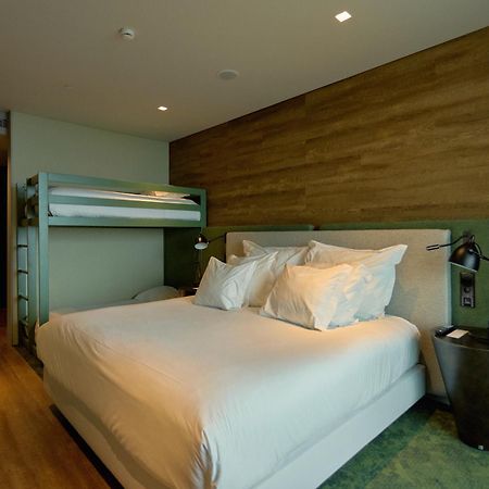 아조르 호텔 Ponta Delgada 외부 사진 A room at the hotel