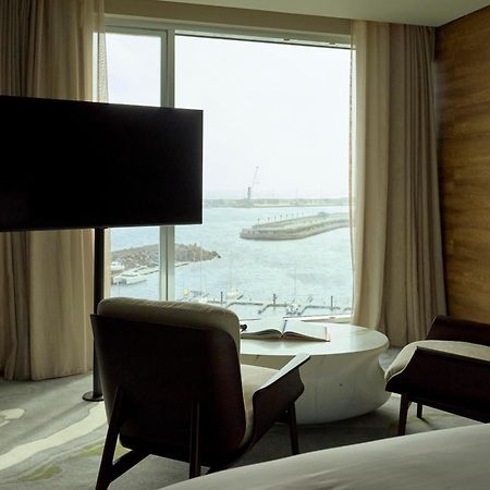 아조르 호텔 Ponta Delgada 외부 사진 A room at the hotel