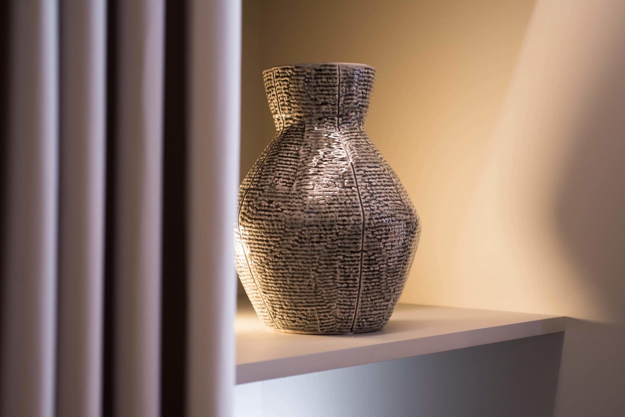 아조르 호텔 Ponta Delgada 외부 사진 A vase
