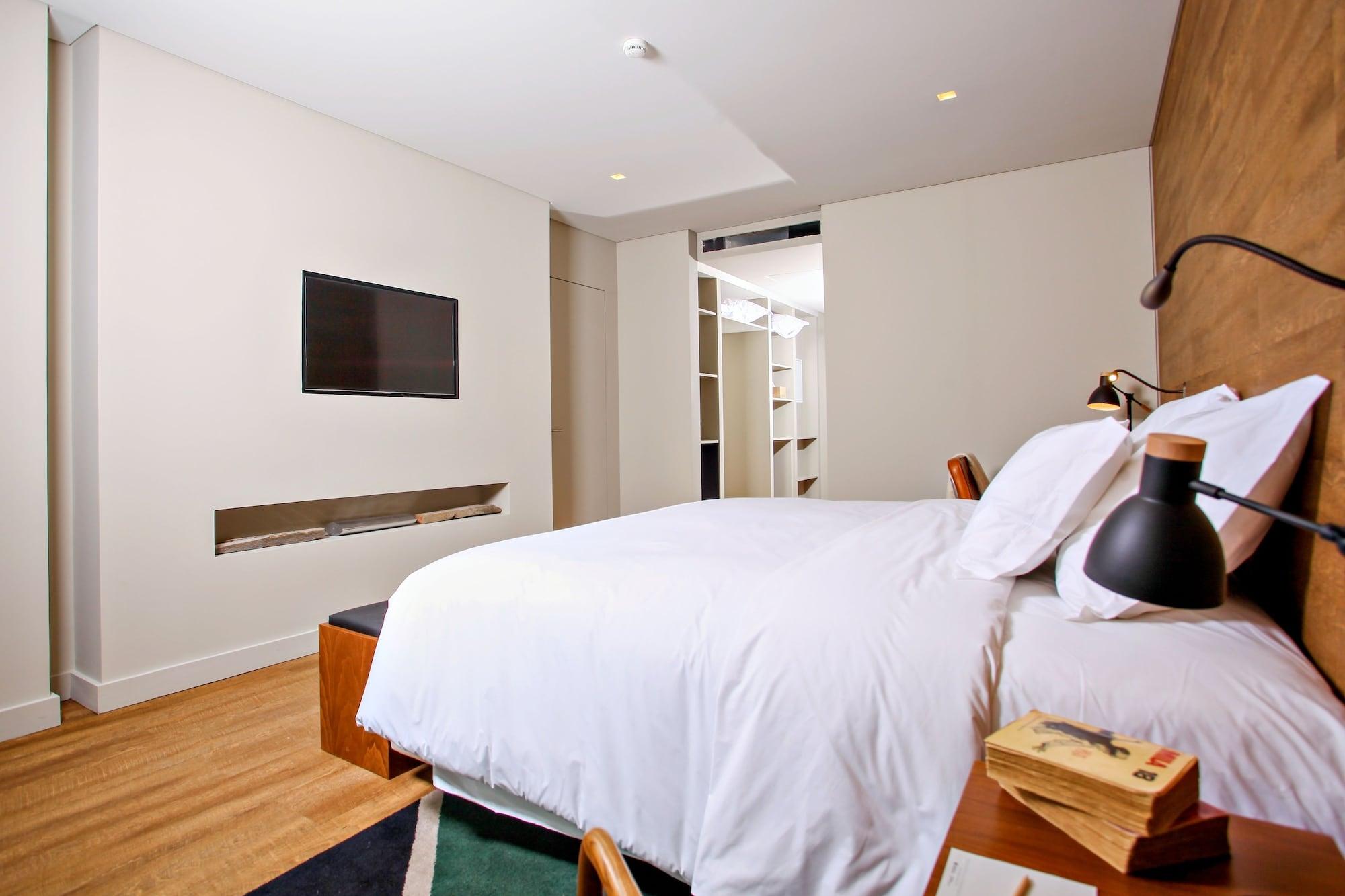 아조르 호텔 Ponta Delgada 외부 사진 A bedroom at the hotel