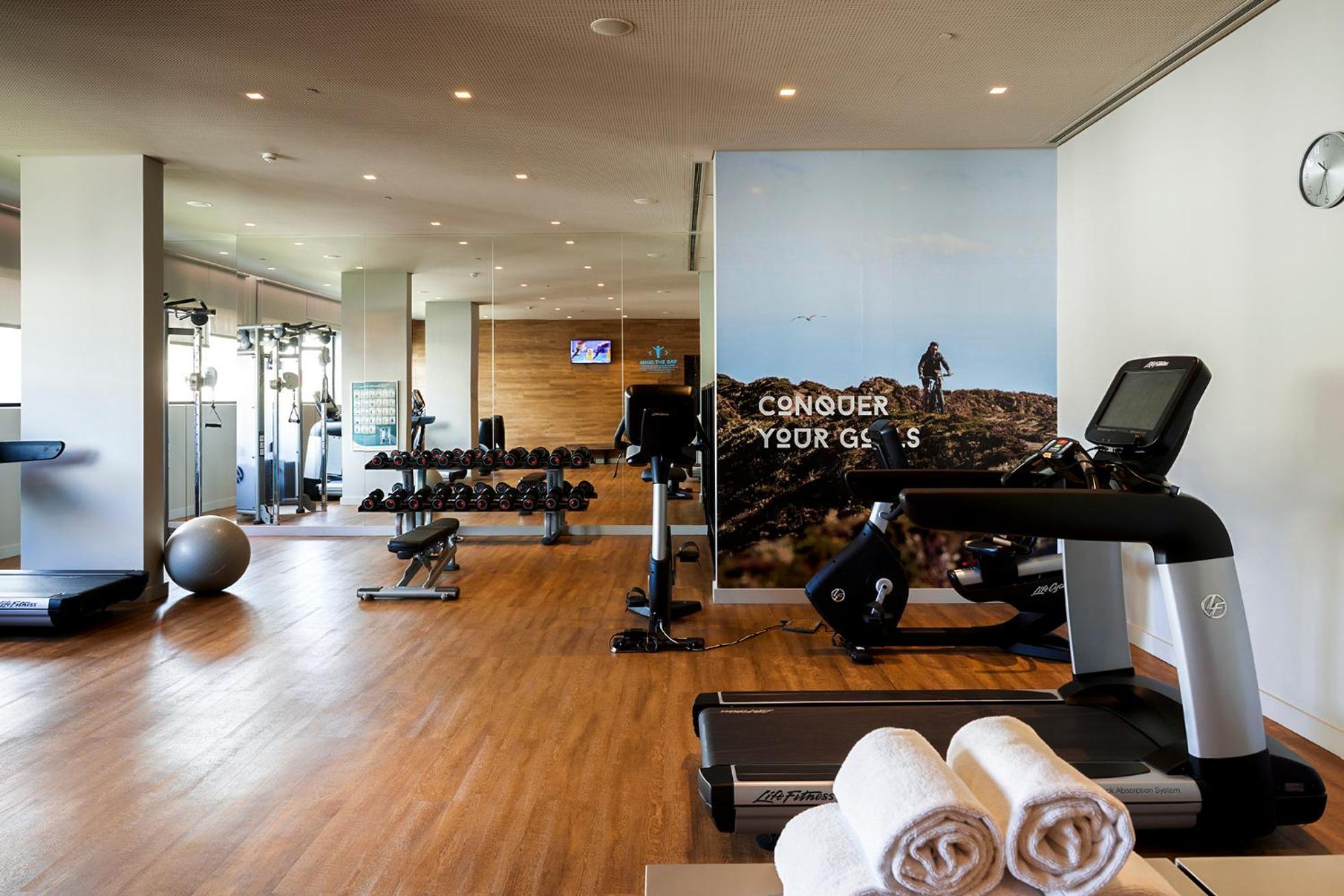 아조르 호텔 Ponta Delgada 외부 사진 The gym at the hotel