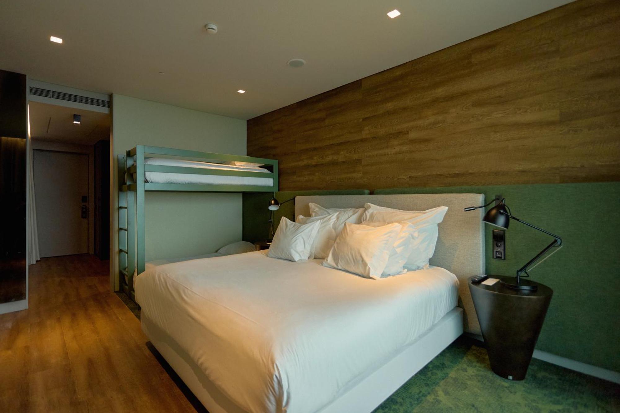 아조르 호텔 Ponta Delgada 외부 사진 A room at the hotel