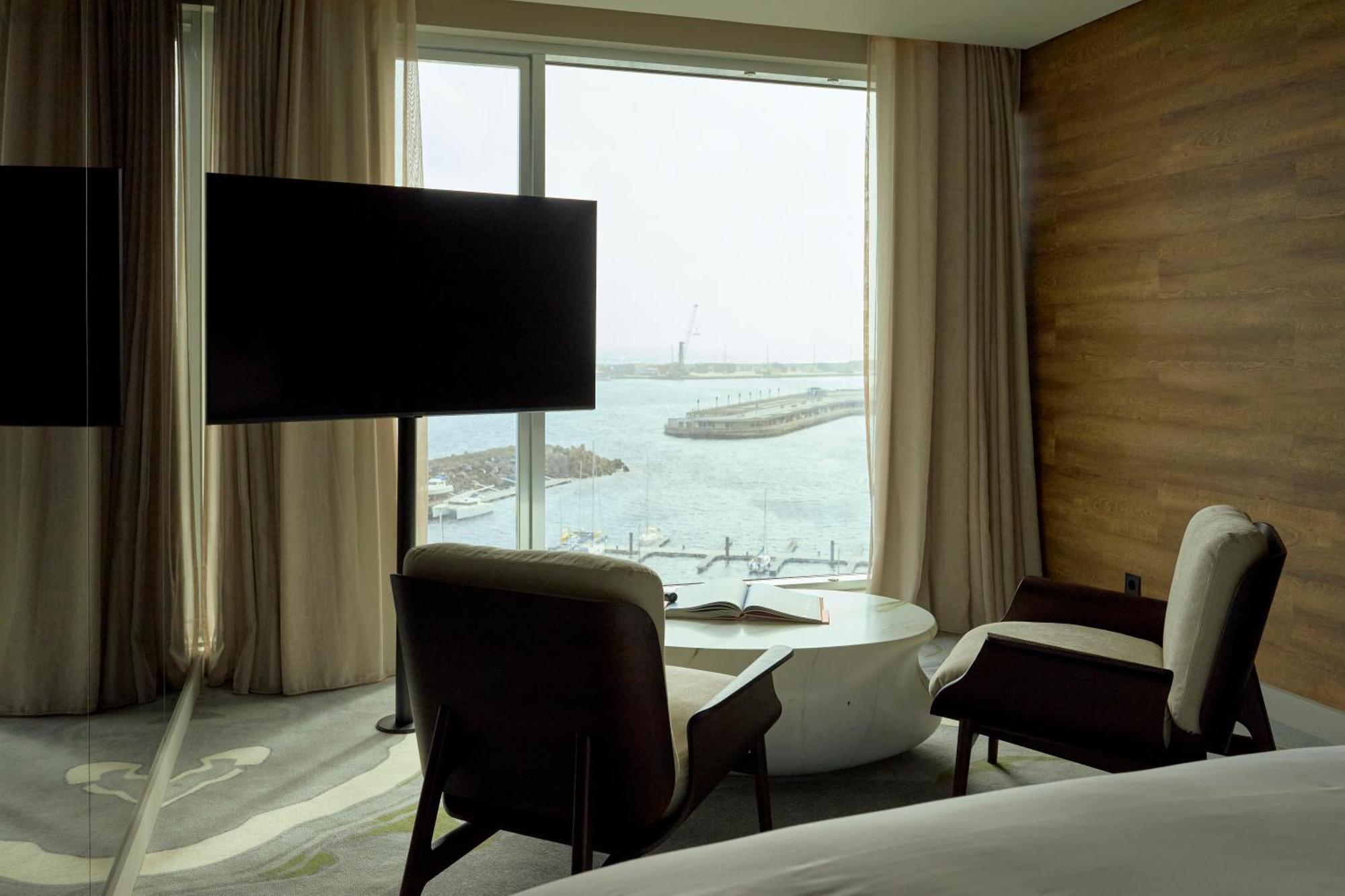 아조르 호텔 Ponta Delgada 외부 사진 A room at the hotel