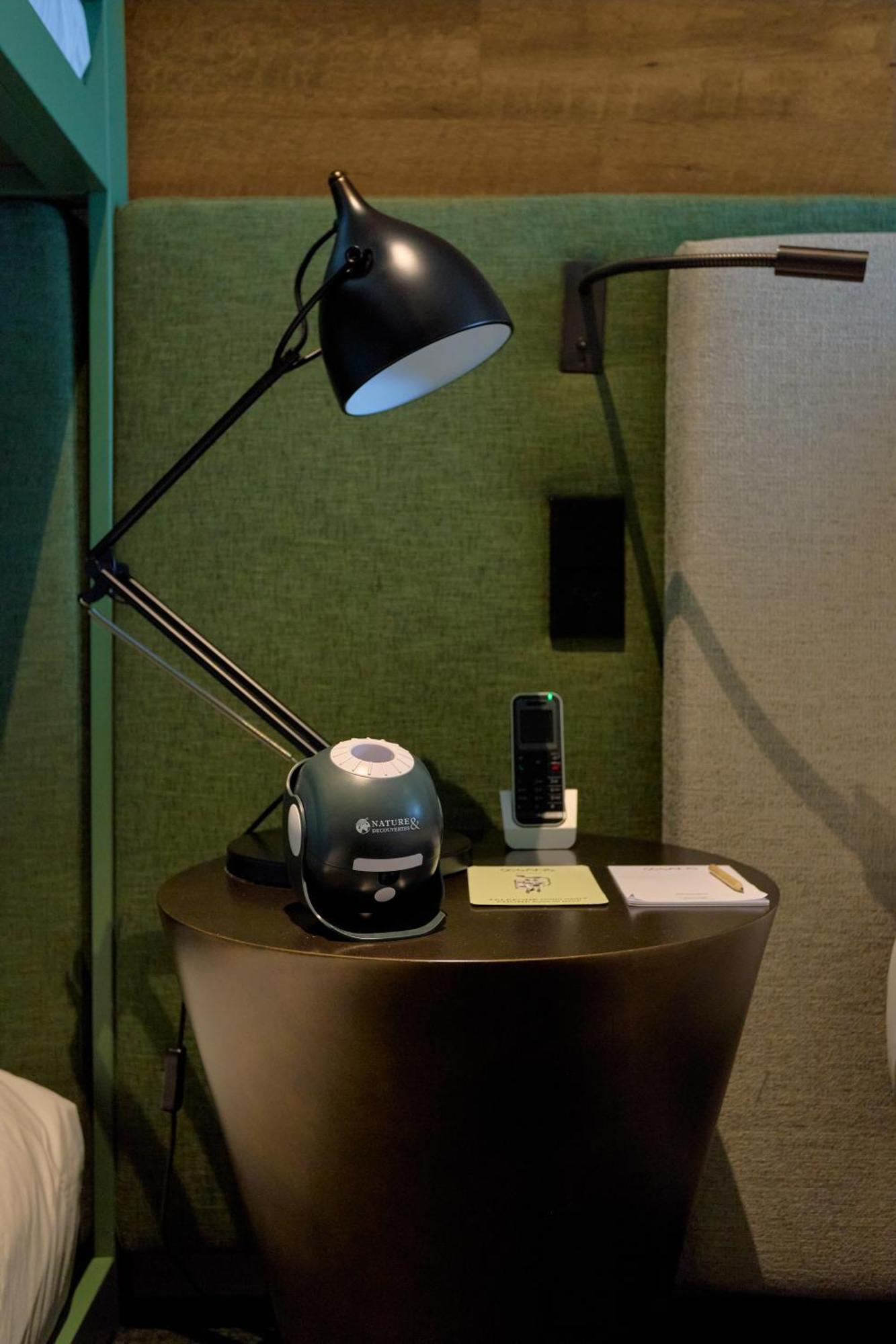 아조르 호텔 Ponta Delgada 외부 사진 A humidifier in a hotel room