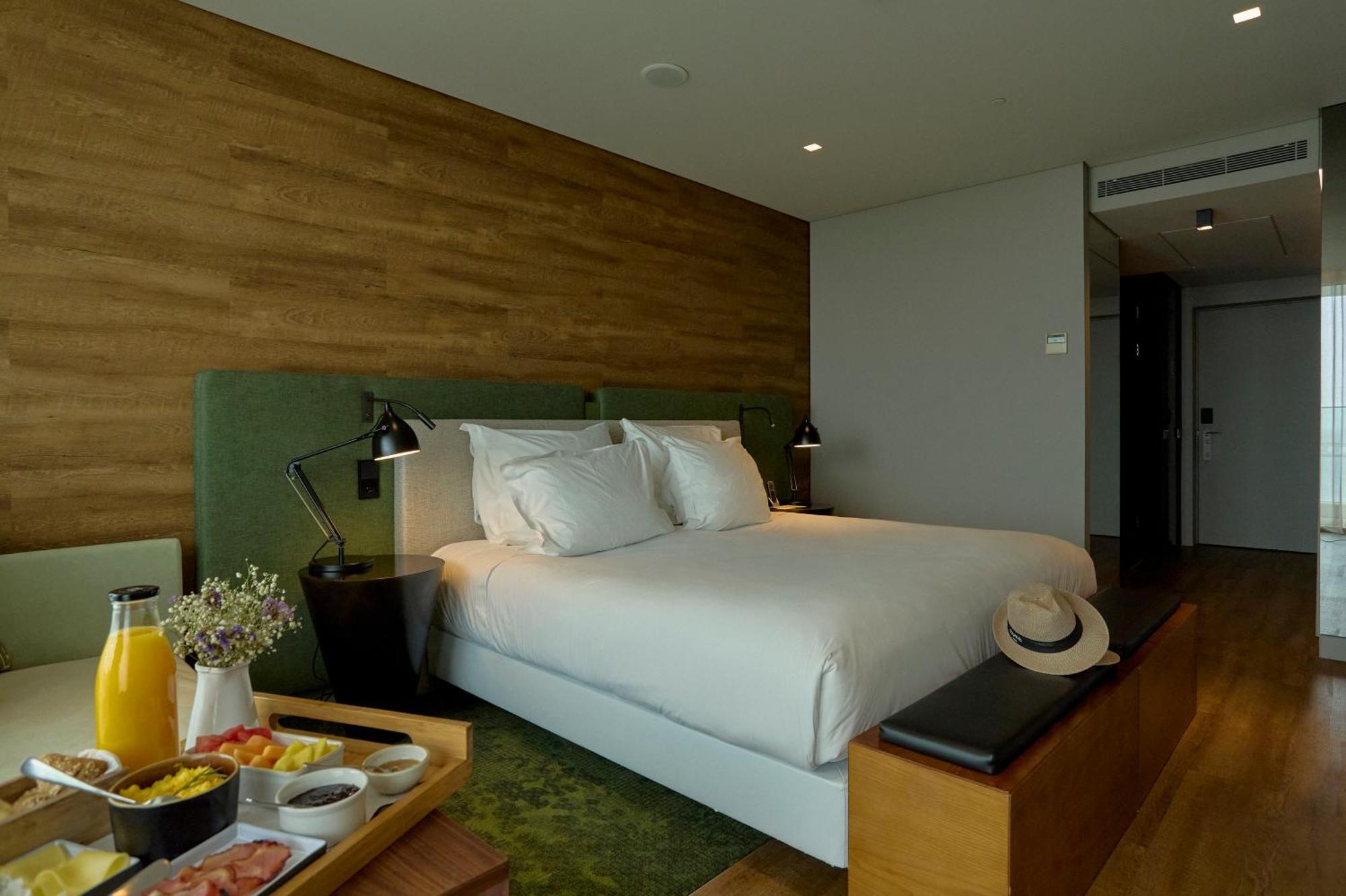 아조르 호텔 Ponta Delgada 외부 사진 A room at the hotel